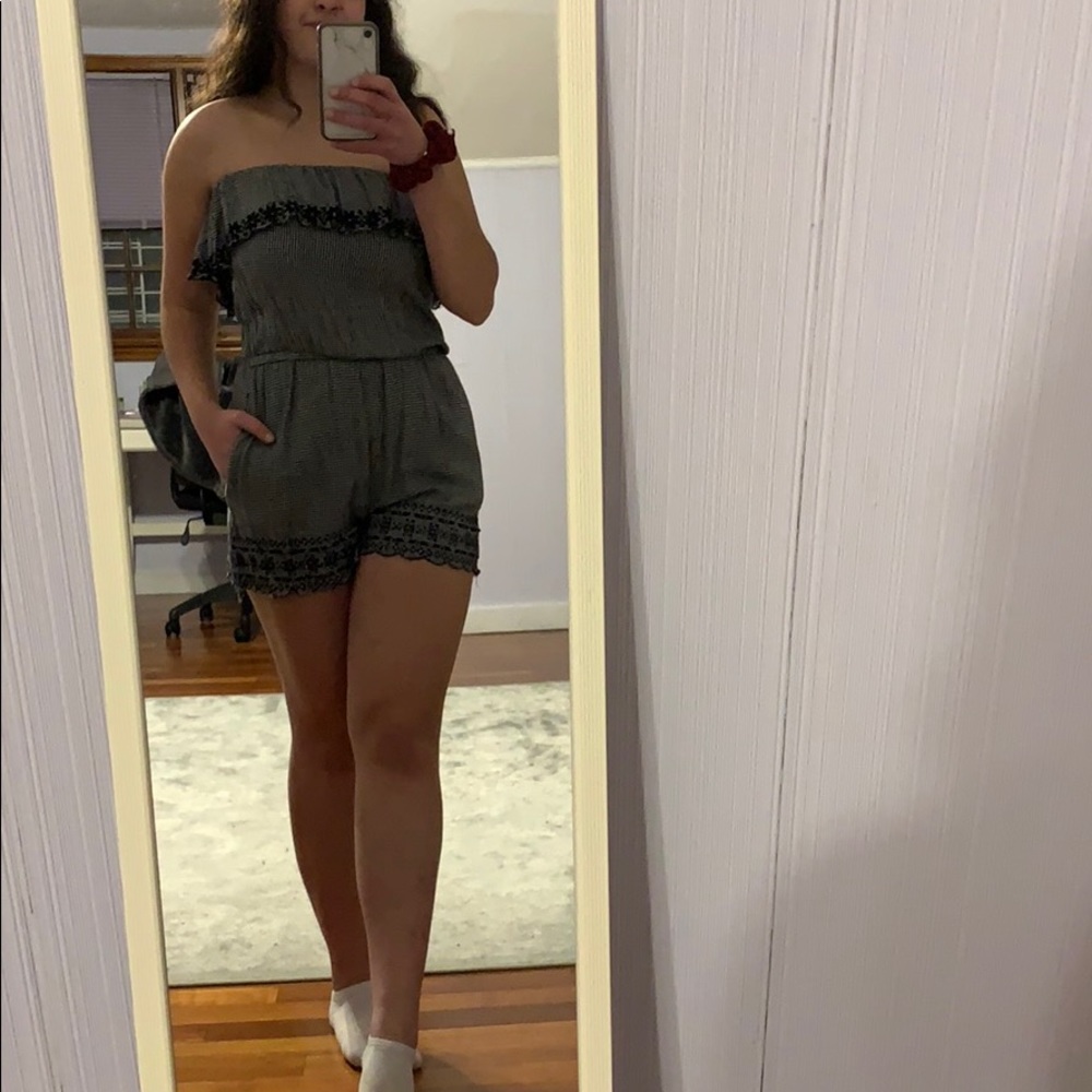 🤩HP🤩Gingham Strapless Romper